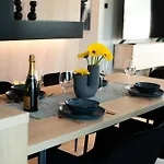 Διαμέρισμα Lux Penthouse With Sauna Ράκβερε