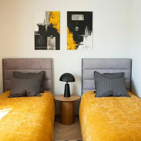 Апартаменты Lux Penthouse With Sauna